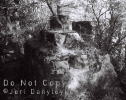 Remains of the maintenance facilities Photo of ruins